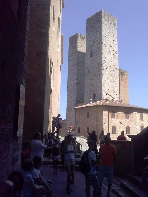 La Torre Useppi Apartment San Gimignano